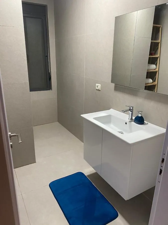 Cheerful 2-Bedroom Apartment In Golem Golem  0*, Golem (Tirana) Albánie
