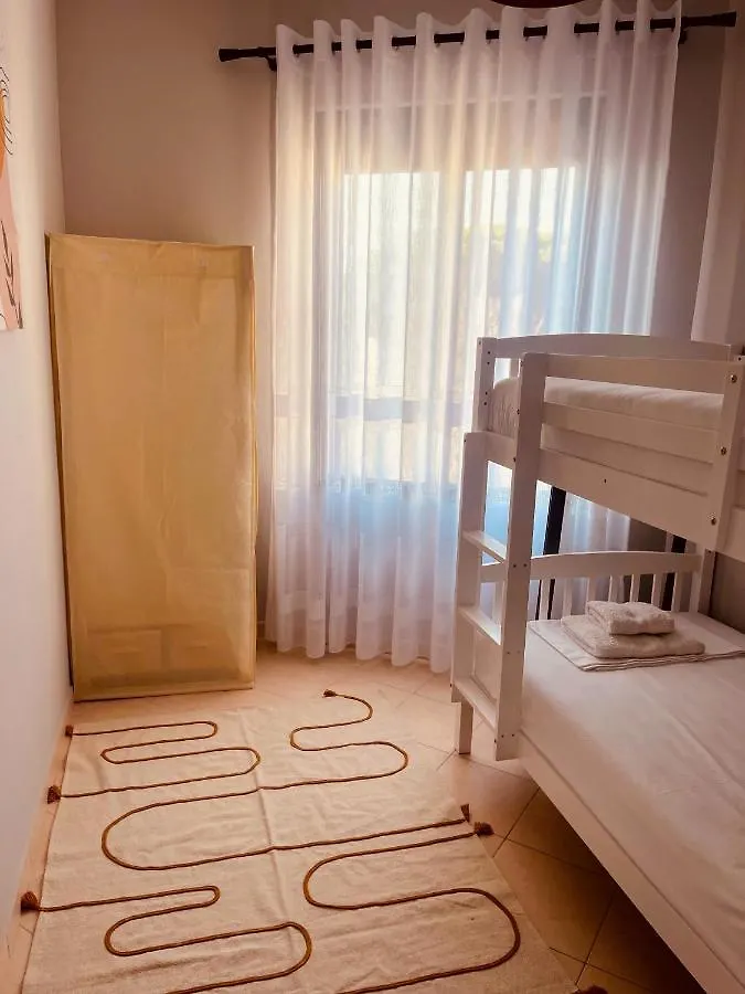 Cheerful 2-Bedroom Apartment In Golem Golem